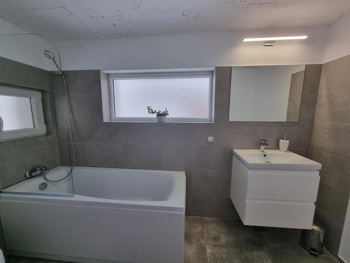 Apartamento The Cozy Bunker Sibiu Exterior foto
