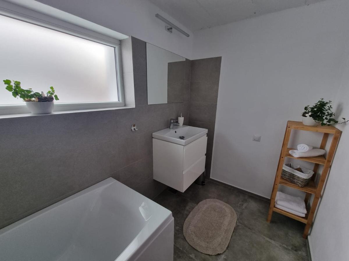 Apartamento The Cozy Bunker Sibiu Exterior foto